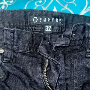 Mens Distressed EMPYRE Jeans. 32/32